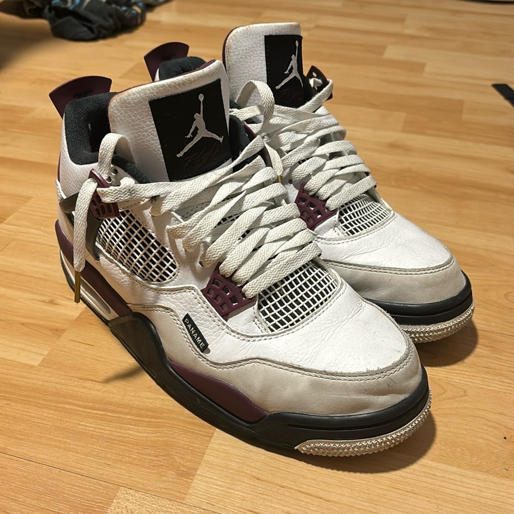 PSG Jordan 4’s